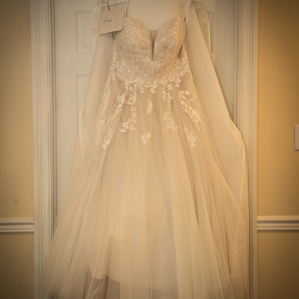 Stella York Cream Wedding Dress